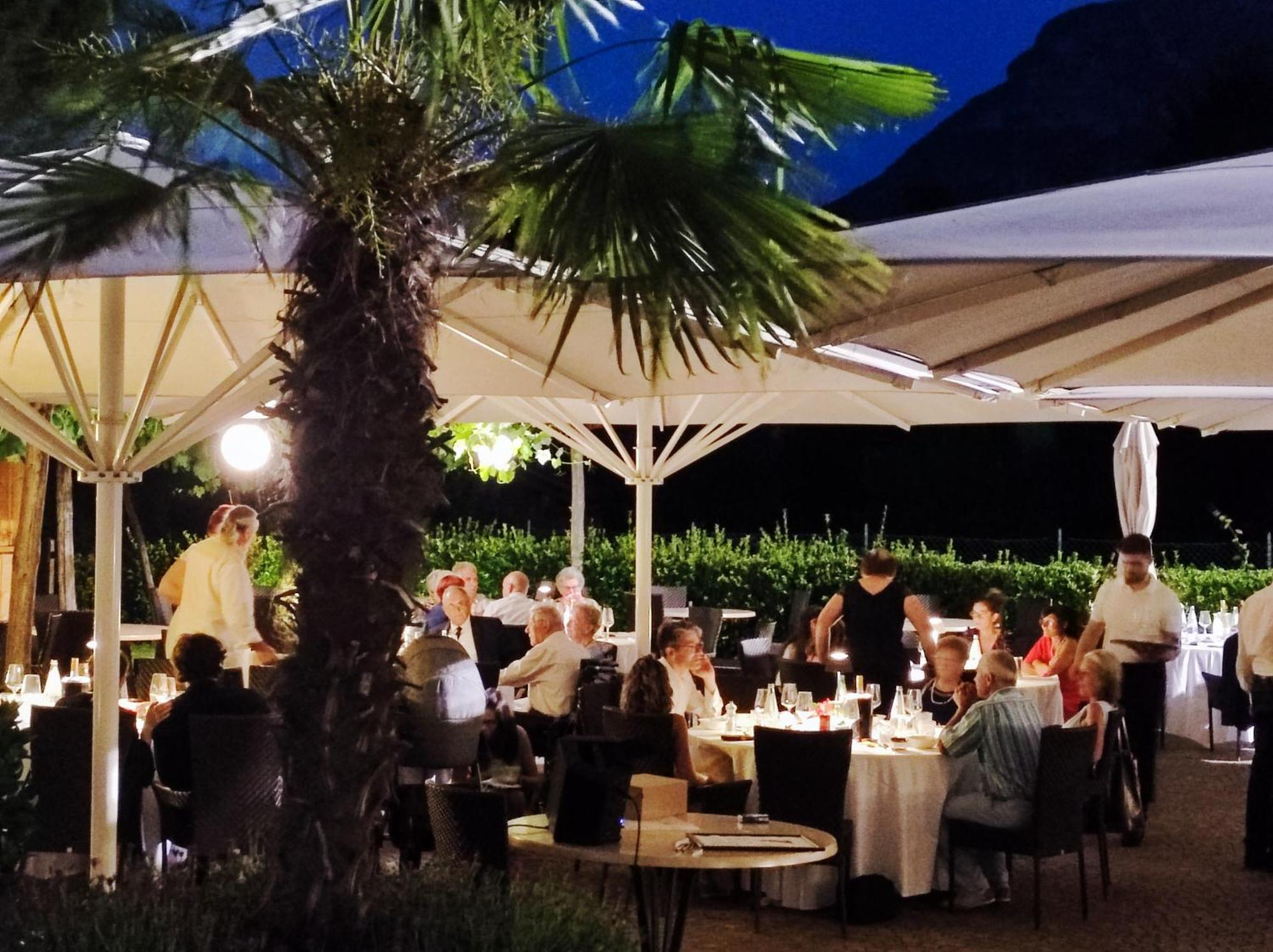 Hotel Teutschhaus Cortina Sulla Strada del Vino Buitenkant foto