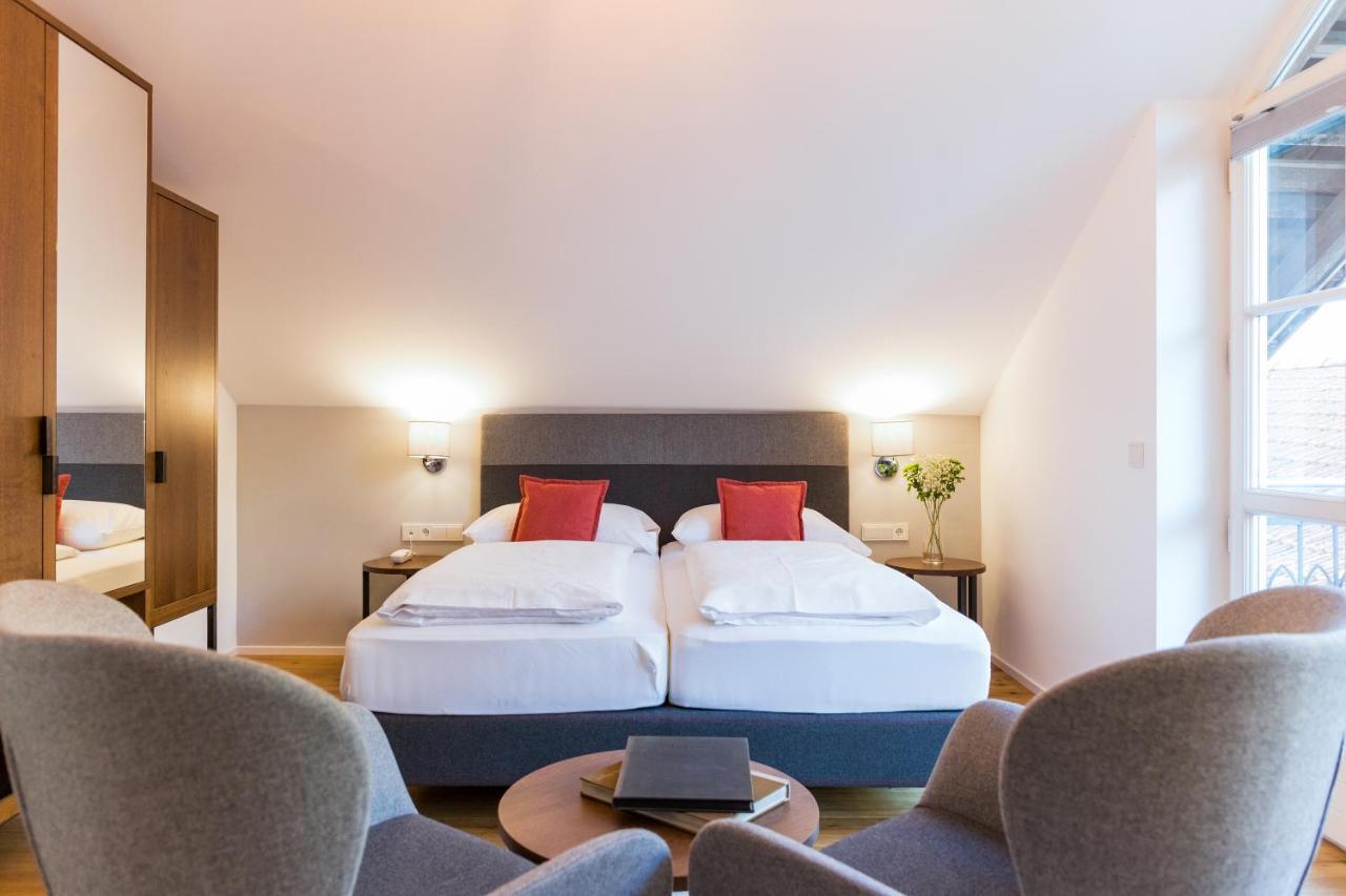 Hotel Teutschhaus Cortina Sulla Strada del Vino Buitenkant foto